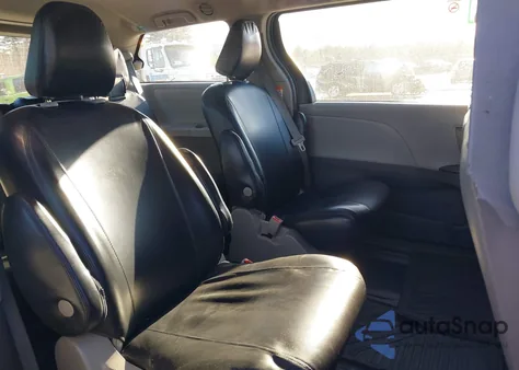 2018 Toyota Sienna L 7 Passenger из США, поврежденный, VIN 5TDZZ3DC8JS955596